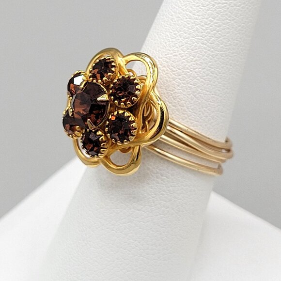 Prong Set Pyrope Garnet Floral Shaped Ring Gold Tone Wire Shank 6 3/4 - Picture 2 of 5